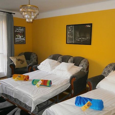 Highland Apartment بودابست الغرفة الصورة
