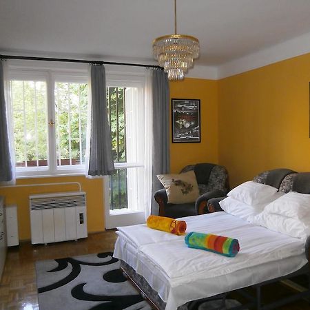 Highland Apartment بودابست الغرفة الصورة