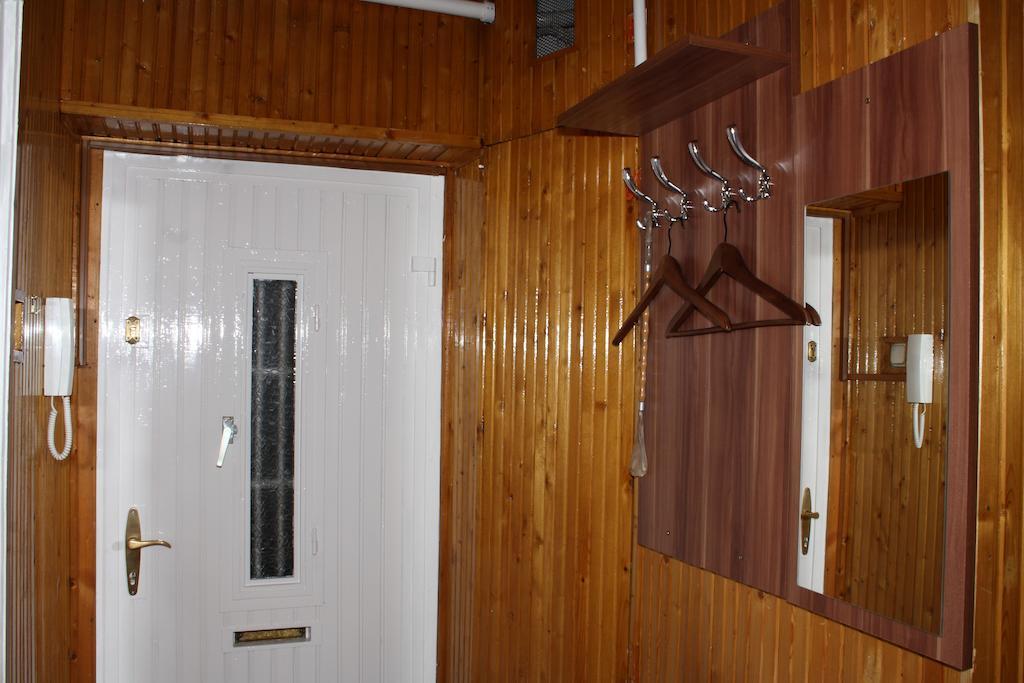 Highland Apartment بودابست الغرفة الصورة