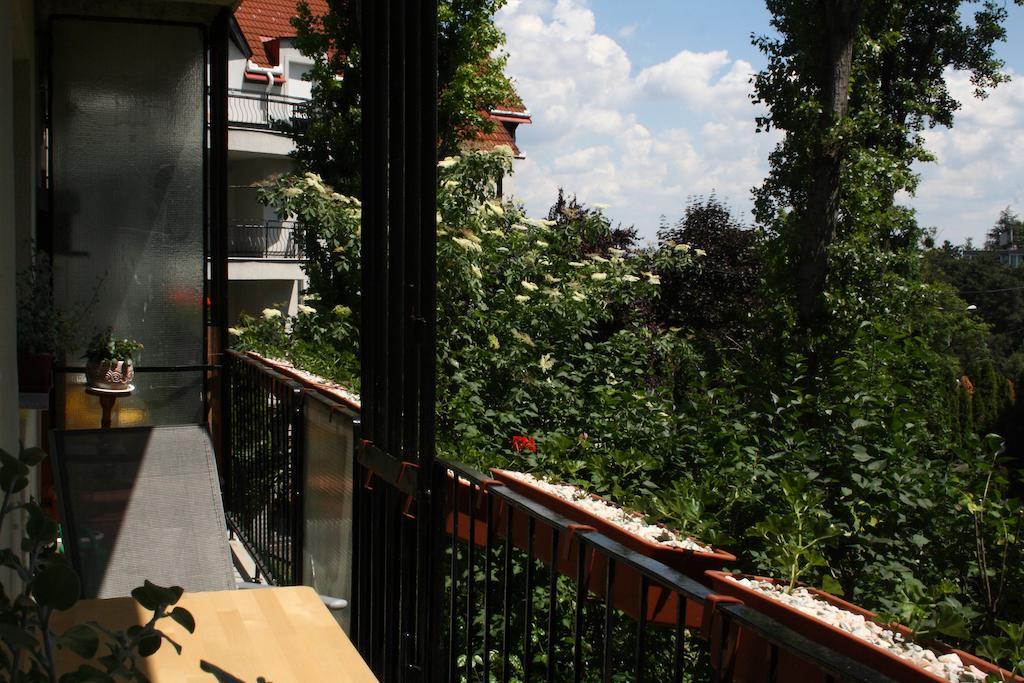 Highland Apartment بودابست الغرفة الصورة