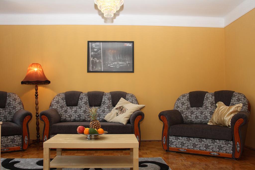 Highland Apartment بودابست الغرفة الصورة