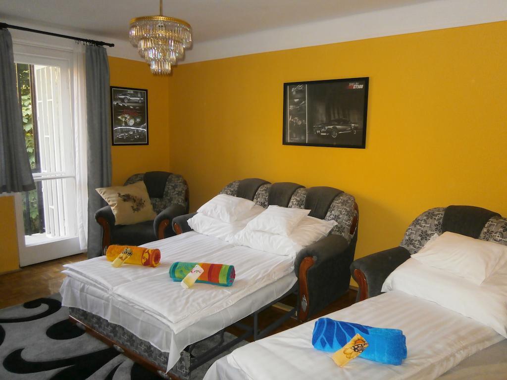 Highland Apartment بودابست الغرفة الصورة