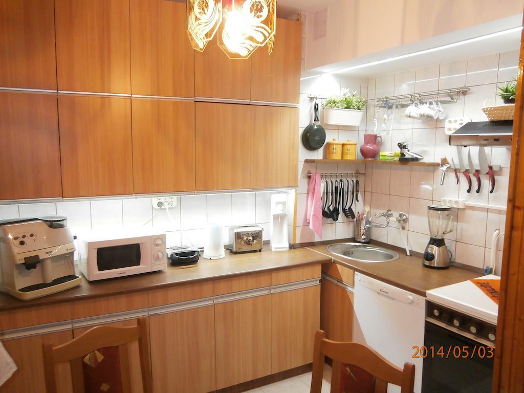Highland Apartment بودابست الغرفة الصورة